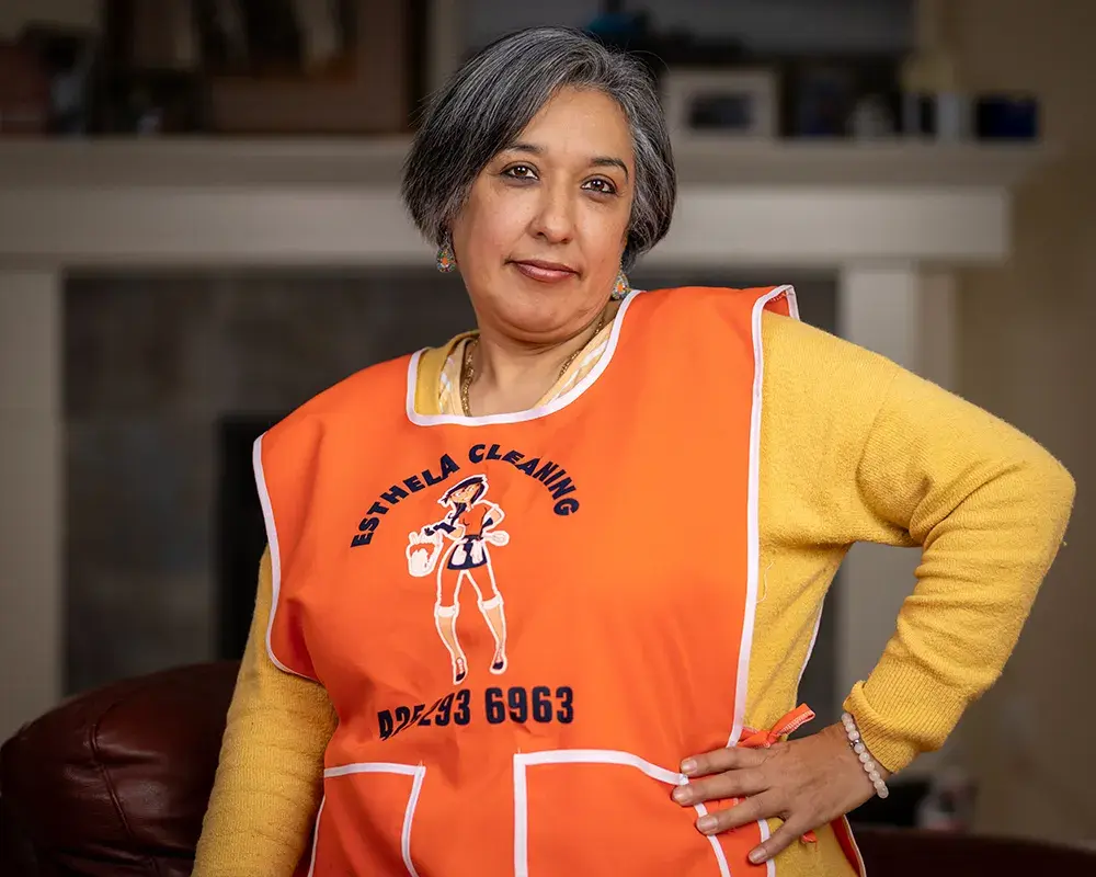 A portrait photo of Esthela, the founder of Esthela Cleaning